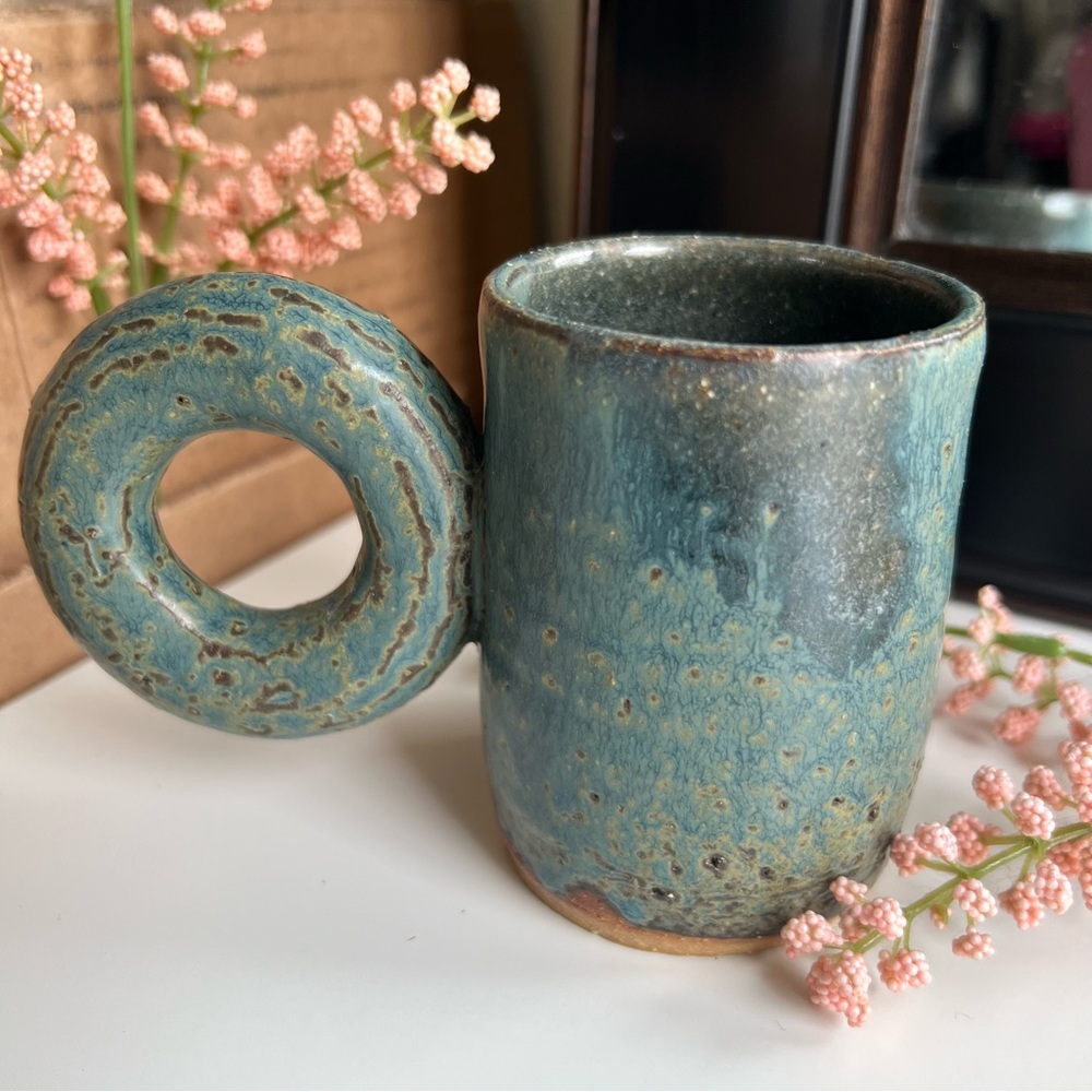 Taos New Mexico Handmade Rustic Ceramic Pottery Donut Handle Small Mug